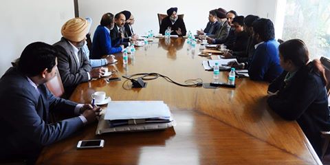 Sukhbir Singh Badal met with the state council of Mayors to review the 4000 cr Urban Development plan